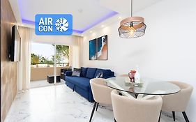 Cozy 1St Sea Line Apartment In The Quiet Area